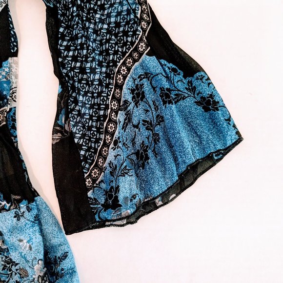 DRESS BARN Women's Accordion Crinkle Blouse Size S Blue & Black NWOT - Picture 4 of 7